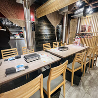 松阪牛　田じま - ◎店内は和の落ち着いた雰囲気。