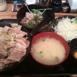 伝説のすた丼屋 - 