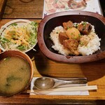 Robata Honten - 元祖肉たま飯　950円税込