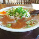 藤一番 - しょうゆらーめん アップ