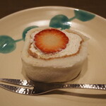 割烹さいお - 和乃果ロールケーキ「茉莉果」