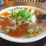 藤一番 - しょうゆらーめん さらにアップ