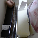 CALVA - ケーキはチーズケーキとチョコレート（名称忘れました）