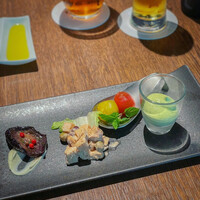 The Living Room with SKY BAR - 