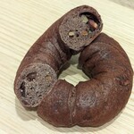 内橋 BREAD SHOP STUDIO - クーベルチュールビターショコラ with アーモンド&ウォルナッツ