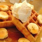 cafe Yummy Waffle - フワッフワのワッフル♬