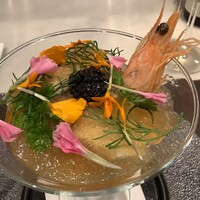 Lien - カリフラワーのムースと魚介のカクテル仕立て