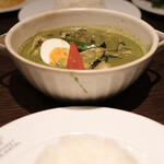 プーケットオリエンタル - 森林どりのグリーンカレー ★いっしーリコメンド