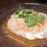 プーケットオリエンタル - 市場直送活〆真鯛のオリジナル瞬間燻製カルパッチョ