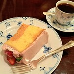 Tsubakiya Kafe - 