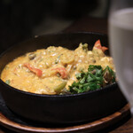 プーケットオリエンタル - 鉄鍋ソフトシェルクラブのカレー卵炒め