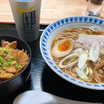 お食事処 縁司 - 醤油ラーメンとチャーシュー丼