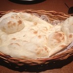 インド料理 チュリヤカナック - ナンおかわり