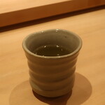 鮨 しみづ - 熱い緑茶