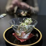 アシェット・ド・マコ - ◆鮪とイサキの焼き霜、葉山葵と海苔の佃煮のジュレ・・京都と違い福岡では焼き霜を出すお店が少ないので、久しぶり。