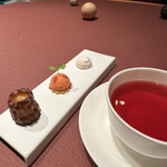 モノリス - 11.ハーブティー、お茶菓子