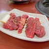 炭火焼肉やまと