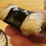 小判寿司 - 蒸し鮑。