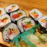 居酒屋 天金 - 海鮮生太巻き