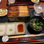 鰻のえびや - 私が頂いた『白樺』山椒塩、山葵を選びましたが、醤油も付けて頂きました。