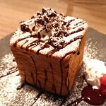 KoDoNa cafe - ショコラCUBEシュークリーム¥420