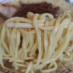 中華そば専門 田中そば店 - モチモチの平打麺