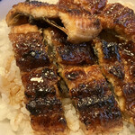 炭焼き うなぎ 喜多川 - すっごい香ばしくて
      シャリっとふんわりしてジュワ〜✨