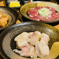 ホルモン焼肉 富や 栄店 - 
