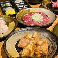 ホルモン焼肉 富や 栄店 - 