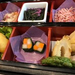 くすのき - ちくわサラダがインパクト大