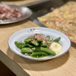 舞留土 - スナップエンドウおひたし…350円