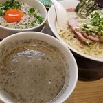 Rock’anDo - 濃厚煮干つけそば＋釜揚げしらす丼