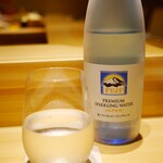 鮨しいな - 富士プレミアムスパークリングウォーター（ボトル）