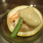 Kamakura Yamashita Hanten - 前菜：海老・アスパラのアボカドソース