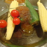 Kamakura Yamashita Hanten - 前菜：夏野菜・ヤングコーン・おくらの醤油ニンニクソース