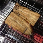 来都 - うなぎの白焼き