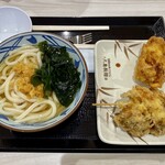 丸亀製麺 - 冷かけ並（サービスワカメ）とかしわ天、舞茸天
