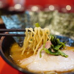 横浜家系総本山 吉村家直系店 ラーメン内田家 - 