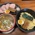 つけ麺 きらり - 料理写真:『特つけ麺 大盛』1,350円