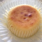 ドルチェ・ラ・ベットラ - 焼きチーズケーキ(\350)