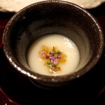 おみ乃 - ホワイトアスパラガスのすり流し（伊達鶏 もも肉入り）