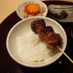 おみ乃 - 土鍋ご飯 + つくね + 鶏そぼろと卵黄醤油漬け