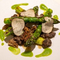 レストラン オオツ - 2023.5 北海道ジェットファーム産ハセパラ（長谷川さんのグリーンアスパラガス）フランス産モリーユ茸 フランス産春トリュフ