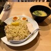 濃厚鶏ソバ 麺 ザ クロ