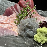逸品料理屋 流石 - お刺身盛り合わせ