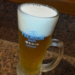 ぶた屋 よもぎ - まずは生ビールで乾杯 (ザ・プレミアム・モルツ) ¥580