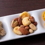 3 kinds of appetizer (Yachimata peanuts)