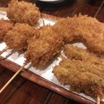 金の豚 おか田 - お好み串揚は１本１００～２００円