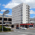 Kaitenzushi Takakura - 新山口駅南口の「ホテルアクティブ」1階