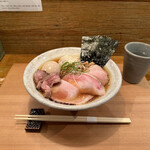 Homemade Ramen 麦苗 - 遠めアングル